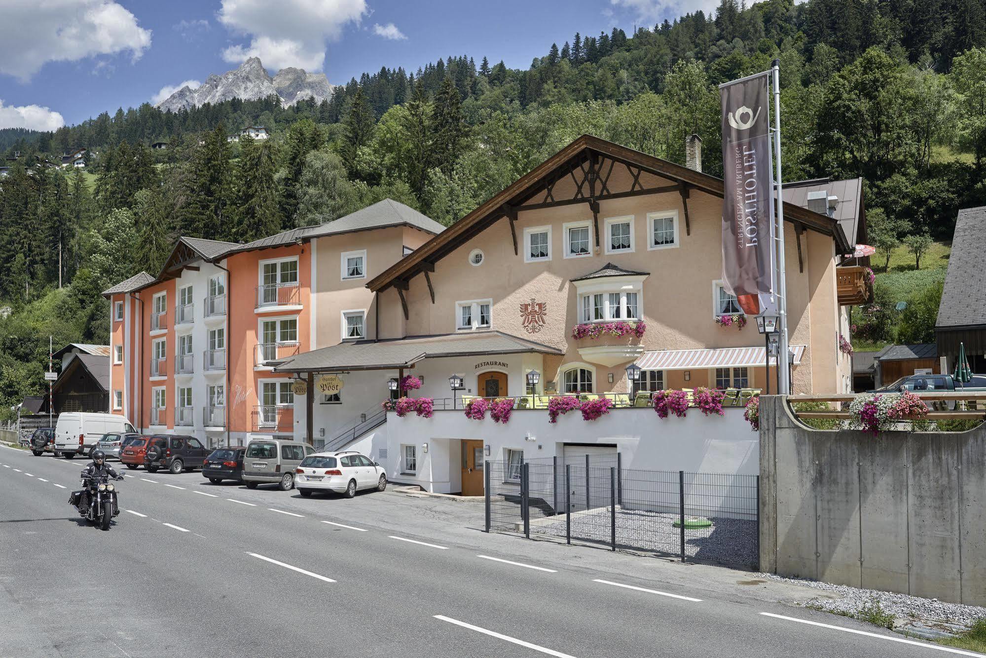 Posthotel Strengen Am Arlberg Екстер'єр фото